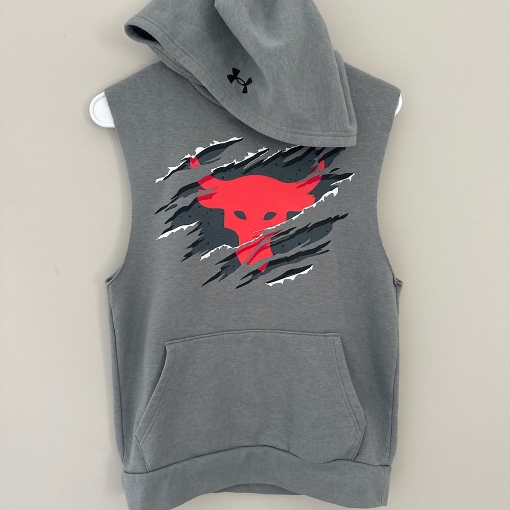 Under Armour Gray Sleeveless Hoodie with Red Graphic